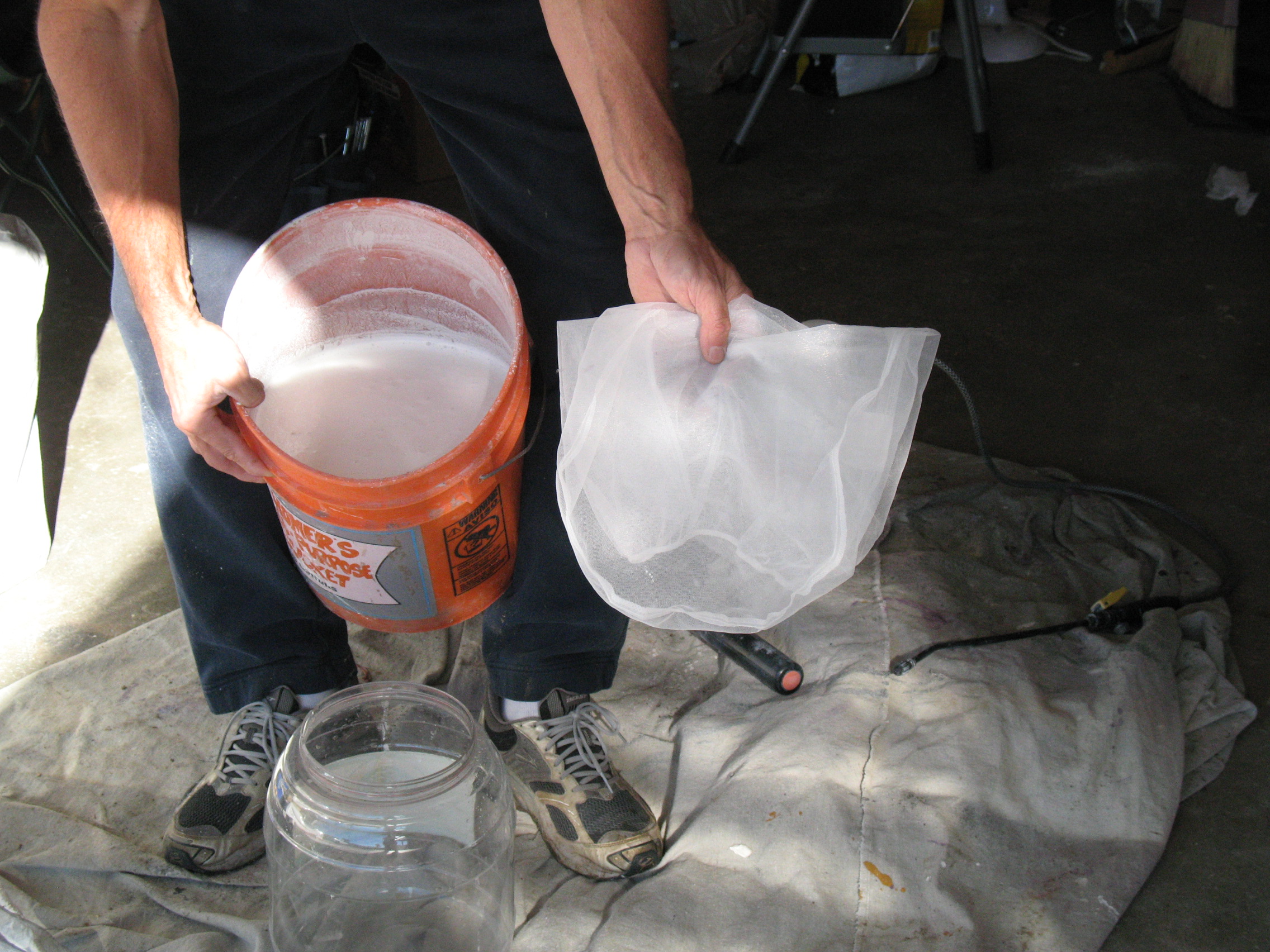 Mixing And Appling Fog Coat On Stucco